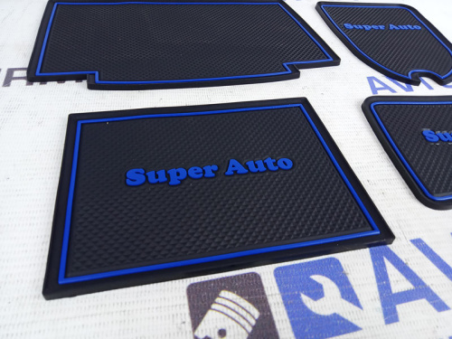 Силиконовые коврики «Super Auto» на панель приборов ВАЗ 2114