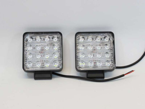 Дополнительная квадратная LED фара 25 мм (48S) дальний свет