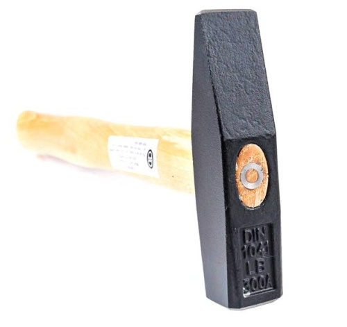 Молоток с ручкой из дерева гикори 200 грамм AHM-00200, Licota