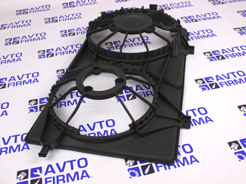 Диффузор (кожух) на вентилятор охлаждения радиатора двигателя а/м 2170-2172 c кондиционером Hella в интернет-магазине avtofirma63.ru 