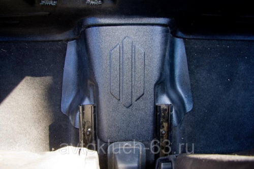 Накладки на ковролин под заднее сиденье Лада Гранта Люкс АртФорм