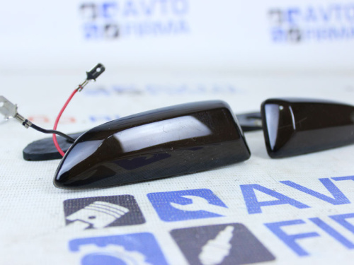 Повторители поворотников для ВАЗ 2108-21099, 2113-2115 плазма в крыло автомобиля