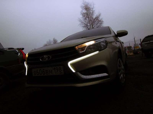 ДХО с бегающими поворотниками для Лада Веста Sal-Man