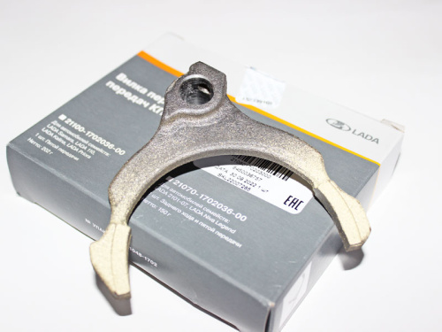 Вилка 3-4 передачи КПП 2108 на ВАЗ 2108-2115