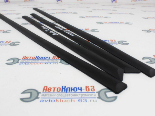 Молдинги дверей резиновые с надписью 1117-19 в интернет-магазине avtofirma63.ru 