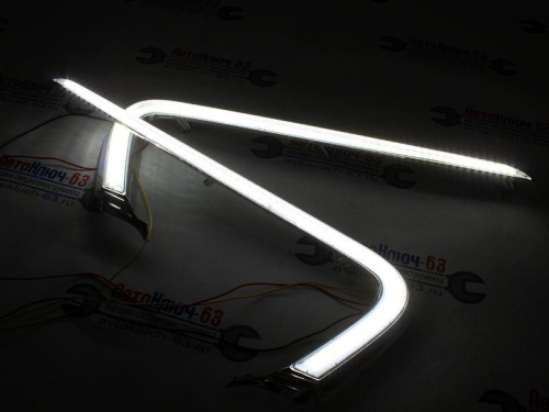 ДХО с бегающими поворотниками для Лада Веста Sal-Man