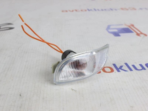 Повторитель поворота в зеркало Рено Логан, Сандеро, Дастер в интернет-магазине avtofirma63.ru 