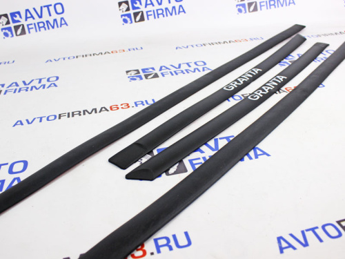 Молдинги на двери для а/м 2190 с надписью "Granta" в интернет-магазине avtofirma63.ru 