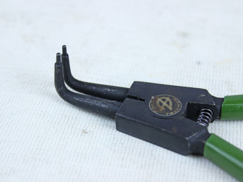 Съемник наружных стопорных колец загнутый 180 мм Дело Техники в интернет-магазине avtofirma63.ru 