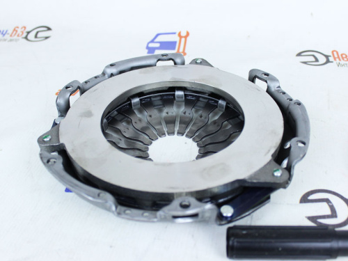 Комплект сцепления 16 кл на Лада Ларгус