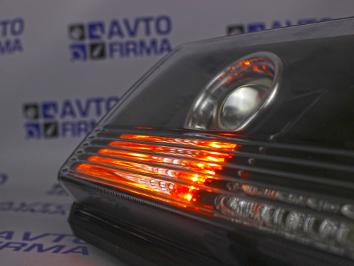 Фары передние тюнингованные черные с линзами и ДХО для а/м 2105, 2107