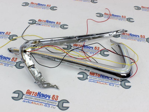 ДХО с бегающими поворотниками для Лада Веста Sal-Man