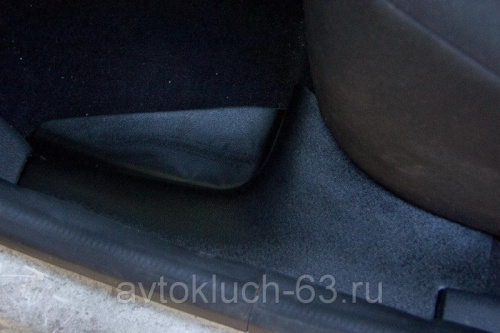 Накладки на ковролин задние Рено Логан-2 АртФорм