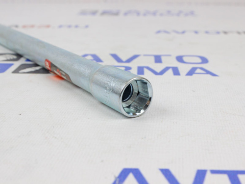 Ключ свечной 16 мм с магнитом в интернет-магазине avtofirma63.ru 