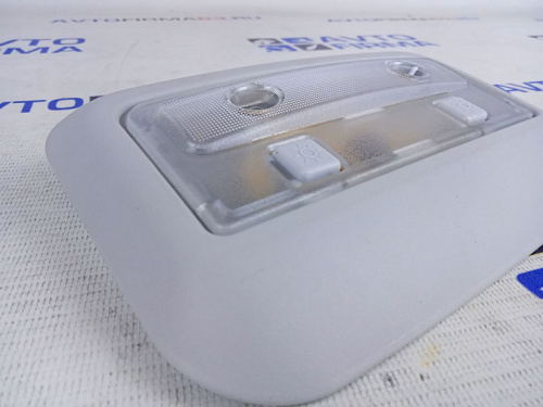 Плафон подсветки задней части салона на Лада Приора