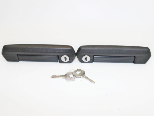 Черные ручки дверей на ВАЗ 2121, 21213, 21214, БРОНТО в интернет-магазине avtofirma63.ru 