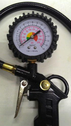 Пистолет для подкачивания колес с манометром в интернет-магазине avtofirma63.ru 