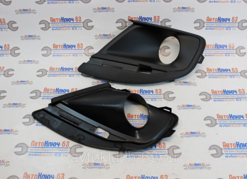 Рамки противотуманных фар в передний бампер на Лада Гранта FL