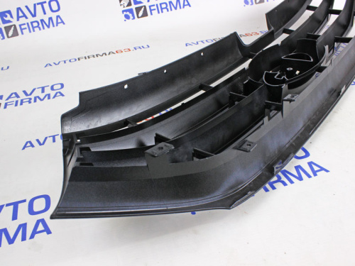 Решетка радиатора для а/м 2180 наружная черный глянец в интернет-магазине avtofirma63.ru 