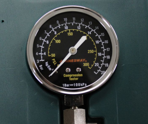 Компрессометр для бензиновых двигателей Jonnesway AR020017 в интернет-магазине avtofirma63.ru 