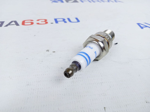 Свеча зажигания Bosch Platinum на 8 кл Ваз 2108-21099 в интернет-магазине avtofirma63.ru 