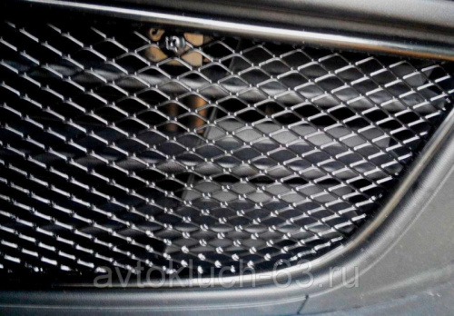 Алюминиевая сетка черная 1200х250 мм, средняя ячейка (8х16 мм), 1273 в интернет-магазине avtofirma63.ru 