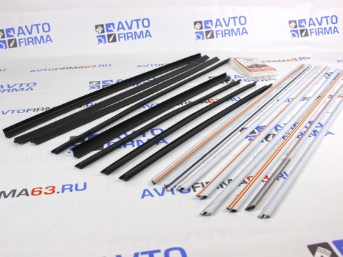 Комплект уплотнителей стекол дверей для а/м 2104-2107 бархотки с хром вставками  Комплект уплотнителей стекол дверей для а/м 2104-2107 бархотки с хром вставками