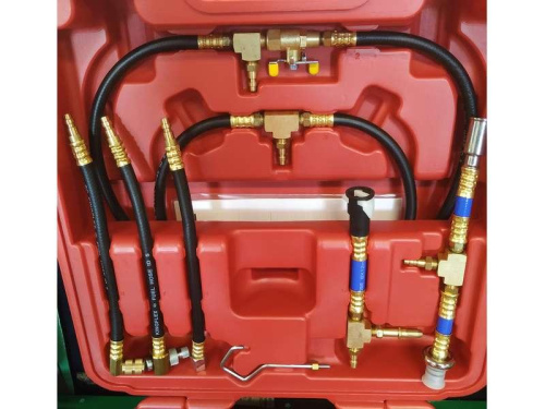 Набор для измерения давления топлива бензиновых двигателей ATP-2076 Licota в интернет-магазине avtofirma63.ru 