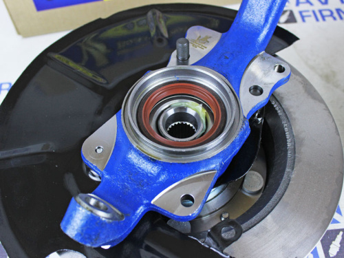 Усиленный ступичный узел с внешним креплением тормозного диска 24 шлица с АБС в сборе с диском на Лада 4x4 Нива