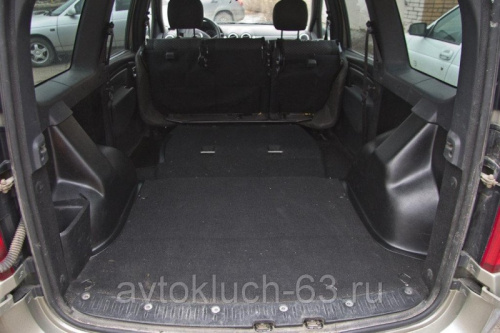 Накладки ковролина на заднюю арочную нишу Лада Ларгус 5-местный АртФорм