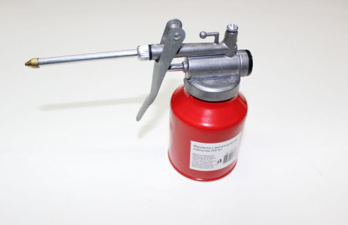 Масленка металлическая с прямым носиком в интернет-магазине avtofirma63.ru 