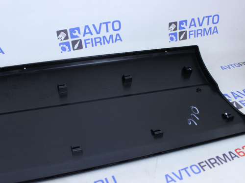 Молдинг передней двери левый Bertone на Шевроле Нива в интернет-магазине avtofirma63.ru 