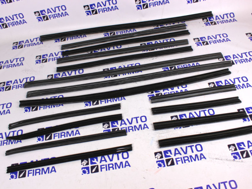 Уплотнители боковых стекол для а/м  2101, 2103, 2106 БРТ Уплотнители боковых стекол для а/м  2101, 2103, 2106 БРТ