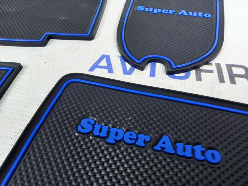 Силиконовые коврики «Super Auto» на панель приборов ВАЗ 2114