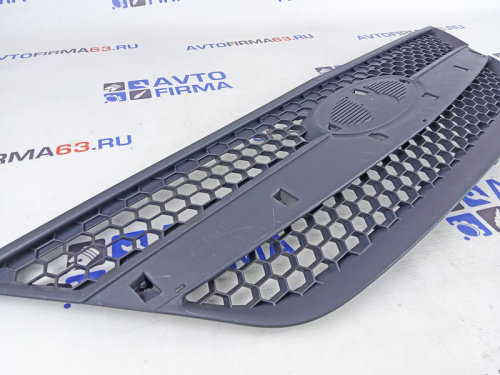 Заводская решетка радиатора для а/м R-90 в интернет-магазине avtofirma63.ru 