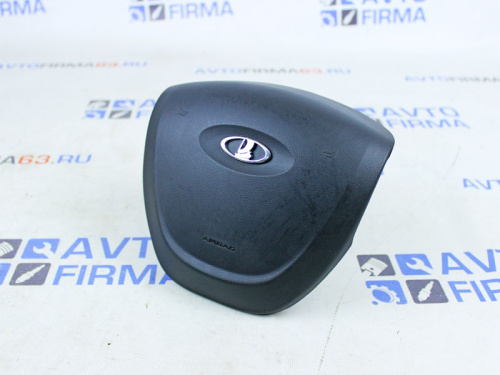 Муляж подушки безопасности водителя на Лада Гранта Муляж подушки безопасности водителя на Лада Гранта