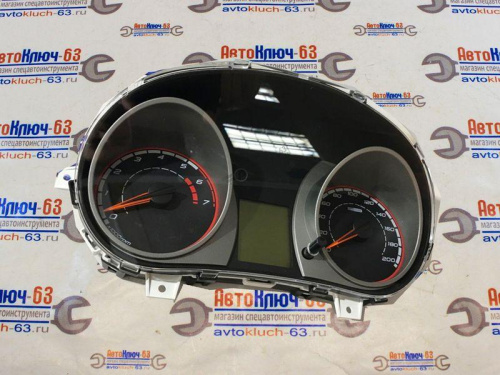Комбинация приборов на Лада Калина 2 Люкс
