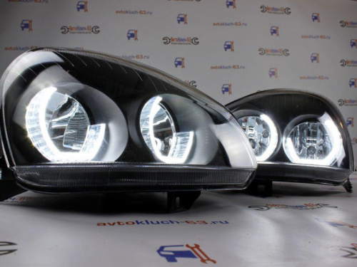 Тюнинг фары в стиле Mersedes Benz c ангельскими глазками и черной маской на ВАЗ 2170 Лада Приора