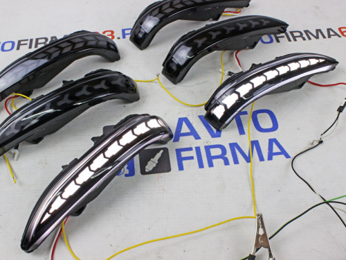 Повторители поворота в боковые зеркала Лада Веста два режима бегающие американки с узором