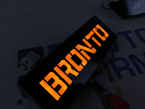 Светодиодные повторители поворота BRONTO на Нива 4х4