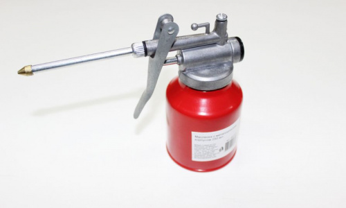 Масленка металлическая с прямым носиком в интернет-магазине avtofirma63.ru 