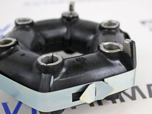 Муфта эластичная карданного вала ВАЗ 2101-2107, Нива БМРТ на Лада 4x4 Нива