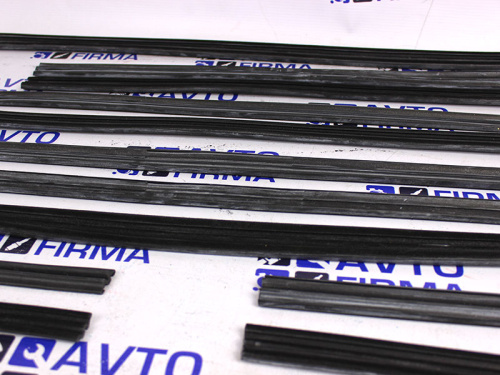 Уплотнители боковых стекол для а/м  2101, 2103, 2106 БРТ Уплотнители боковых стекол для а/м  2101, 2103, 2106 БРТ