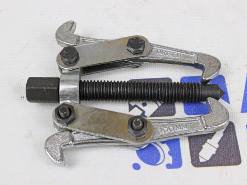 Съемник 2-х лапый 100 мм AV Steel в интернет-магазине avtofirma63.ru 