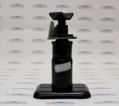 Домкрат УАЗ винтовой 2 тонны в интернет-магазине avtofirma63.ru 