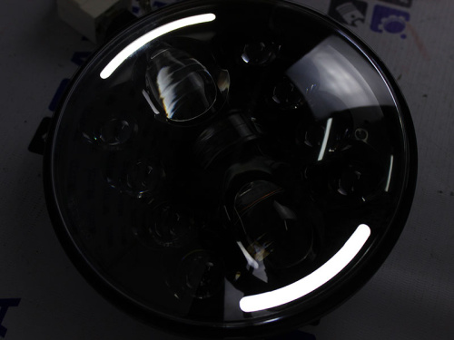 Фары светодиодные линзованные 90W на ВАЗ 2121, УАЗ, со встроенными ДХО и повторителем