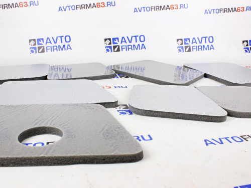 Шумоизоляция капота с термоотражающей пленкой для а/м 2107 Шумоизоляция капота с термоотражающей пленкой для а/м 2107