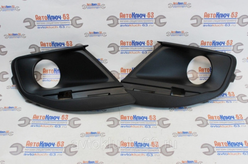 Рамки противотуманных фар в передний бампер на Лада Гранта FL