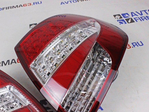 Задние светодиодные фонари с бегающим поворотником для а/м 2190, 310 led