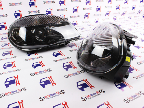 Оригинальные черные фары с линзой на Шевроле Нива